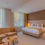 Hotel Osetia Garden Momchilgrad
