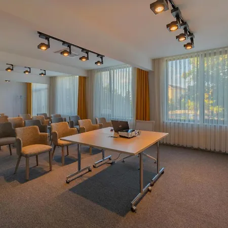 Osetia Garden 酒店 莫姆奇尔格勒