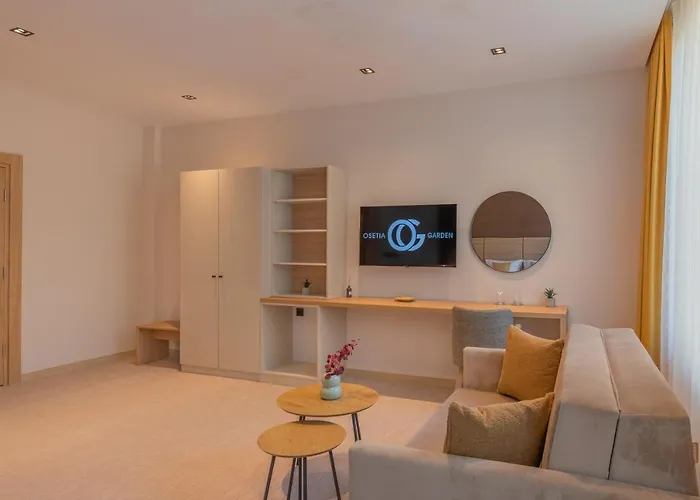 Hotel Osetia Garden Momchilgrad